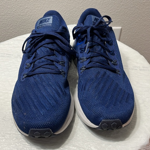 Nike Air Zoom Structure 22 - Picture 2 of 5
